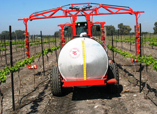 2 Row HIGH Volume Vineyard Sprayer